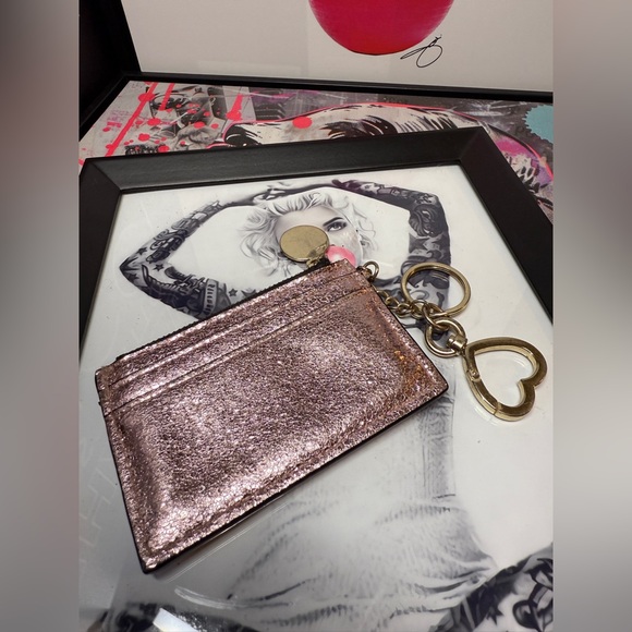 Victoria’s Secret Metallic Pink Card Holder - Picture 4 of 10